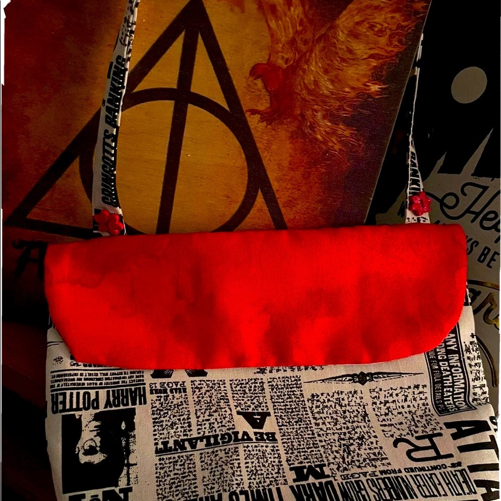 Harry Potter Gryffindor/The Daily Prophets sewn fabric mini purse for kids/toddl